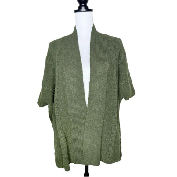 Cabi Green Cardigan Size Small/Medium Knit Shortsleeve Duster Cable Knit Boho - Picture 1 of 8